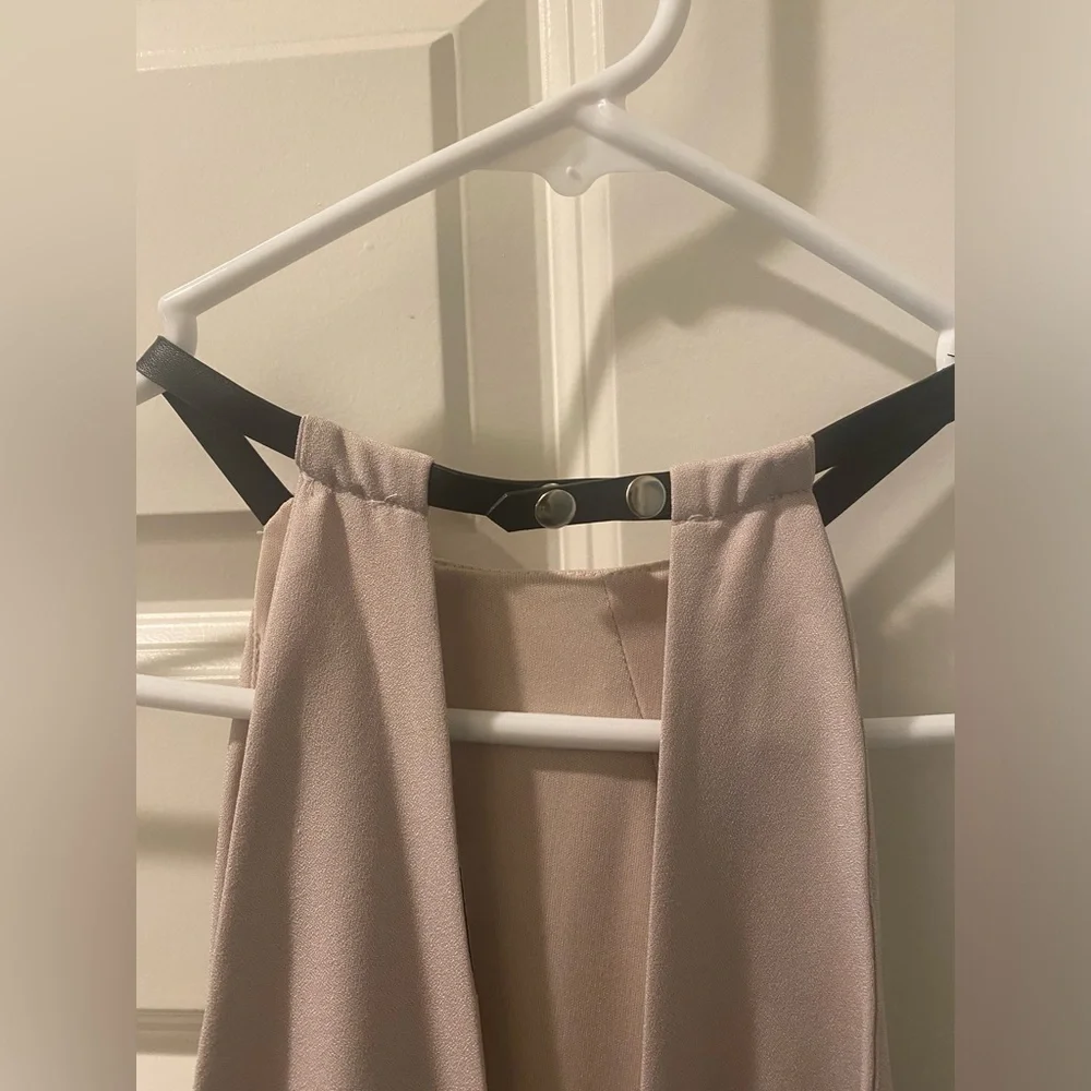 Champagne colored evening sleeveless dress. - Picture 4 of 6